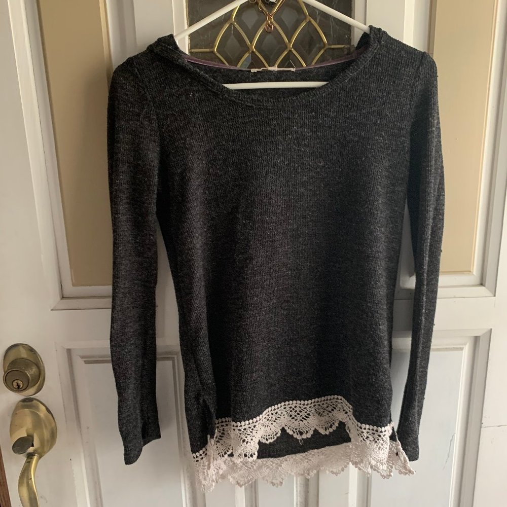 Rewind Light-weight Hooded Sweater